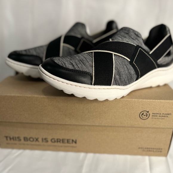 Women's Collection Teagan Go Sneakers - Picture 4 of 6